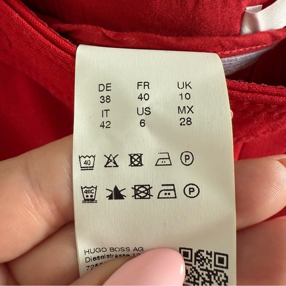 Hugo Boss red slim trouser pants with black buttons - size 6 (Medium) - Picture 6 of 6